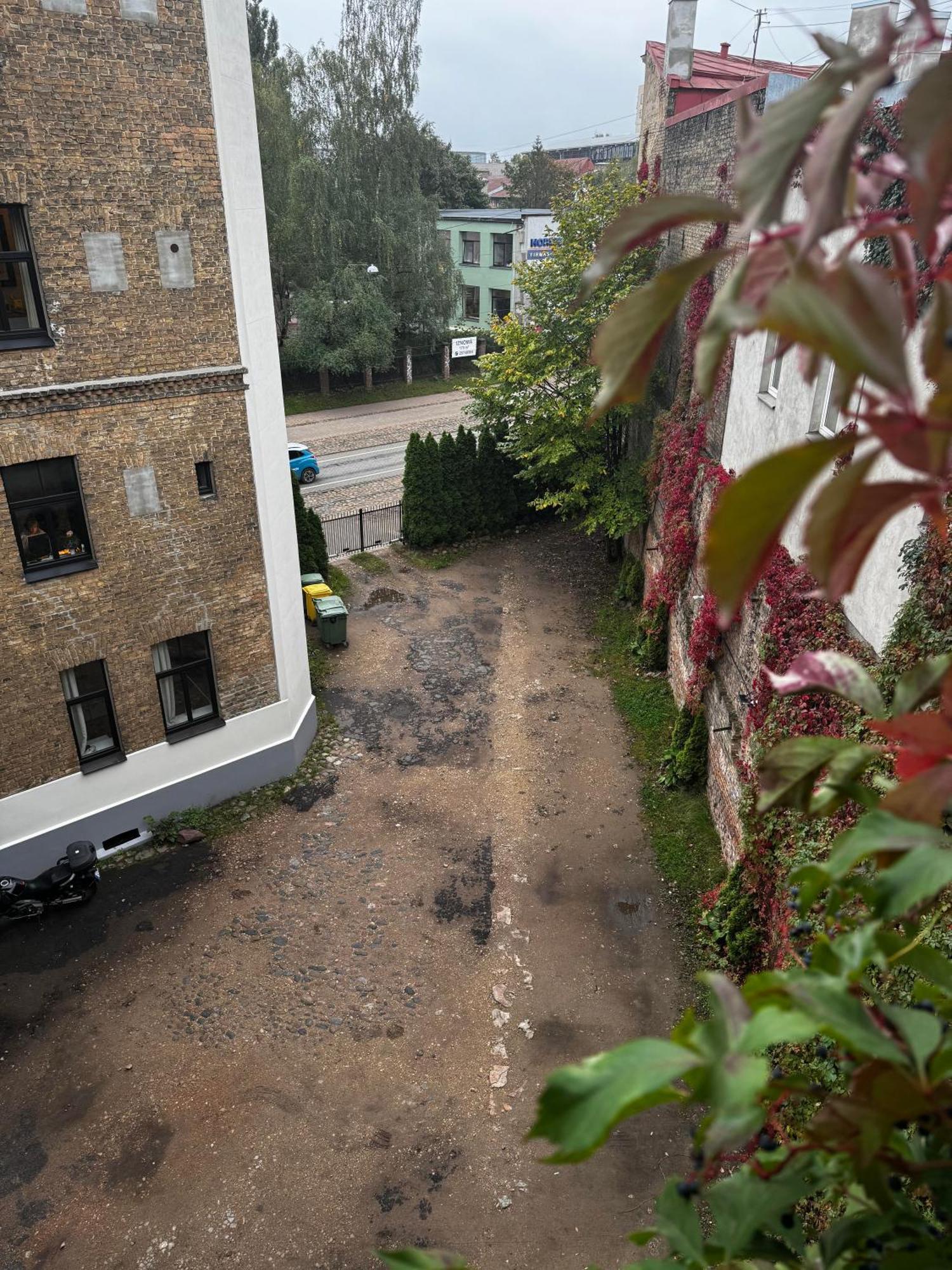 Aparthotel ريغا المظهر الخارجي الصورة The site of the station in 2019